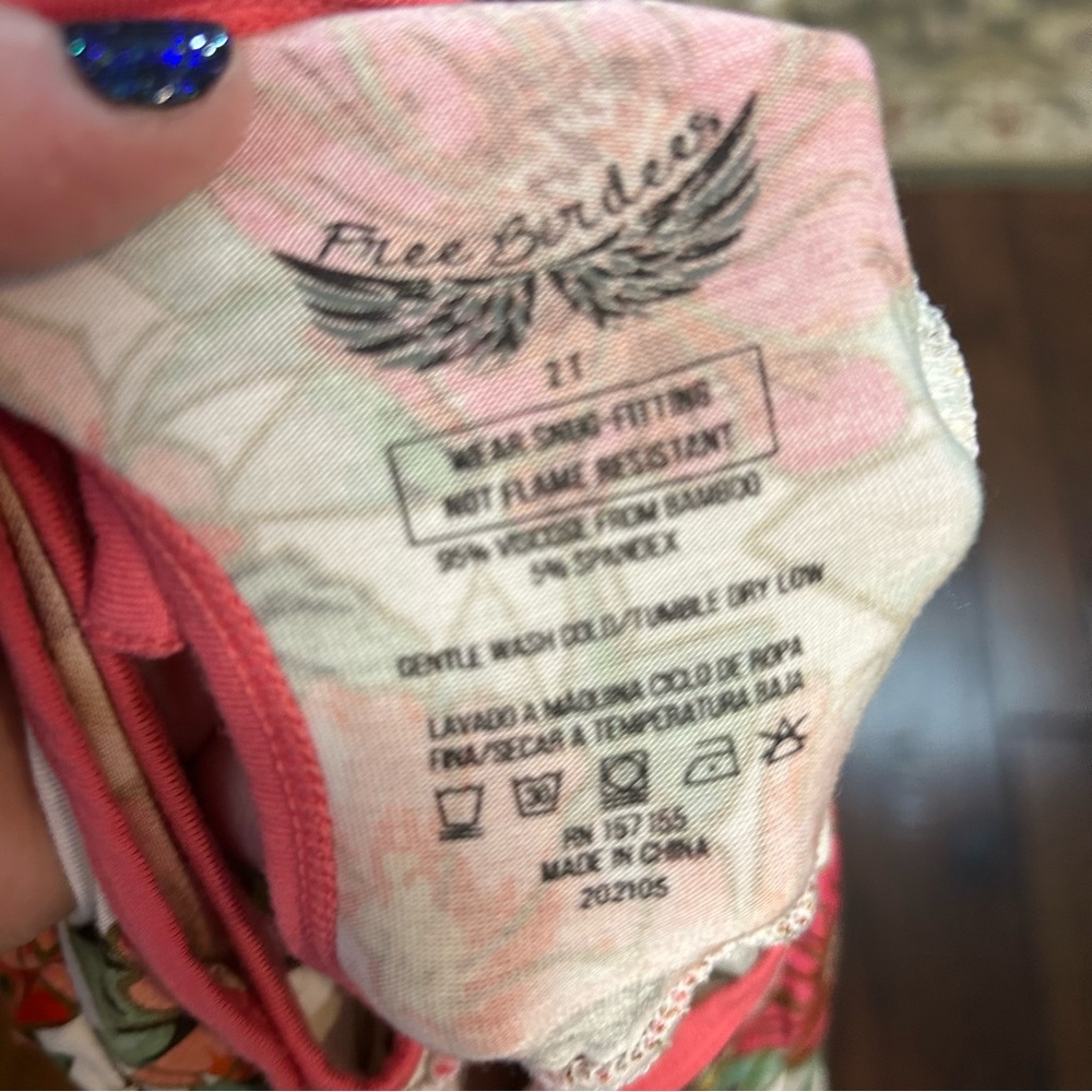 Free Birdees Dress - Picture 3 of 3